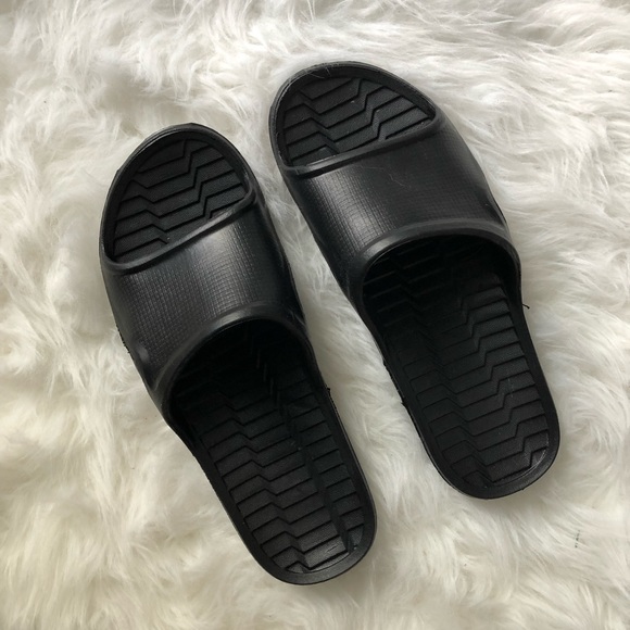 Black Flip Flops Men’s Size 9 Slide on Shoes - Picture 1 of 3